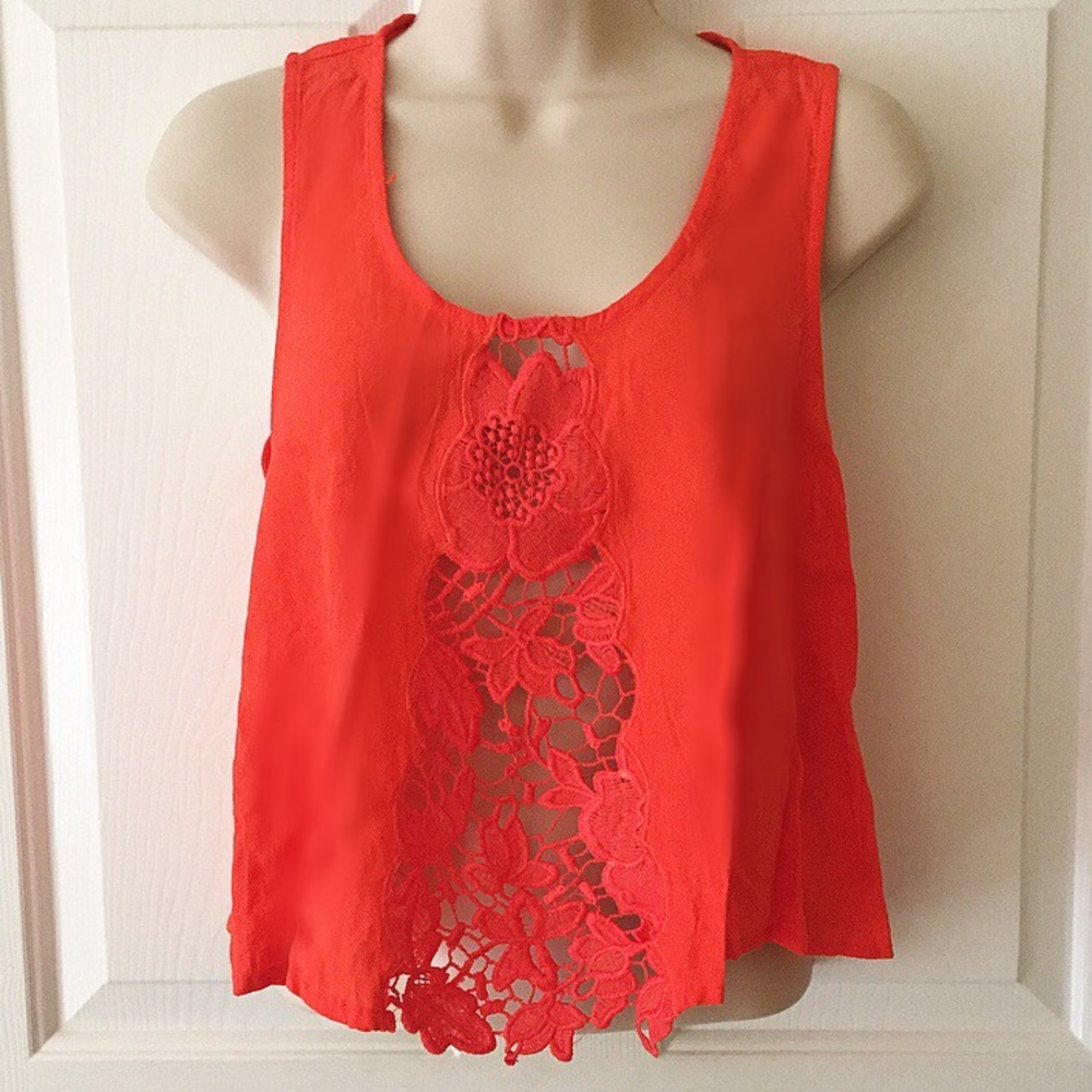 🆕 Lace Crop Tank Top